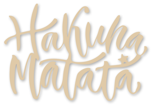 Holzbild Schrift Hakuna Matata in verschiedenen Farben und Größen